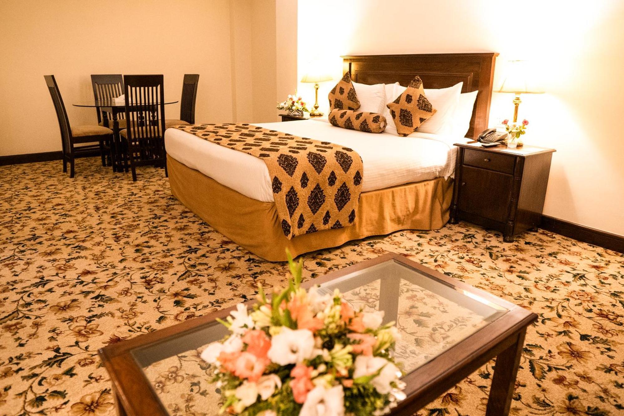 Hotel Hillview Islamabad Exterior photo