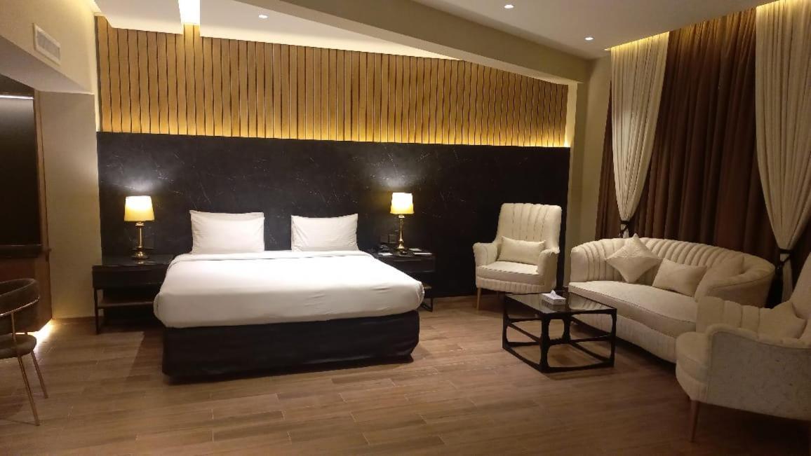 Hotel Hillview Islamabad Exterior photo