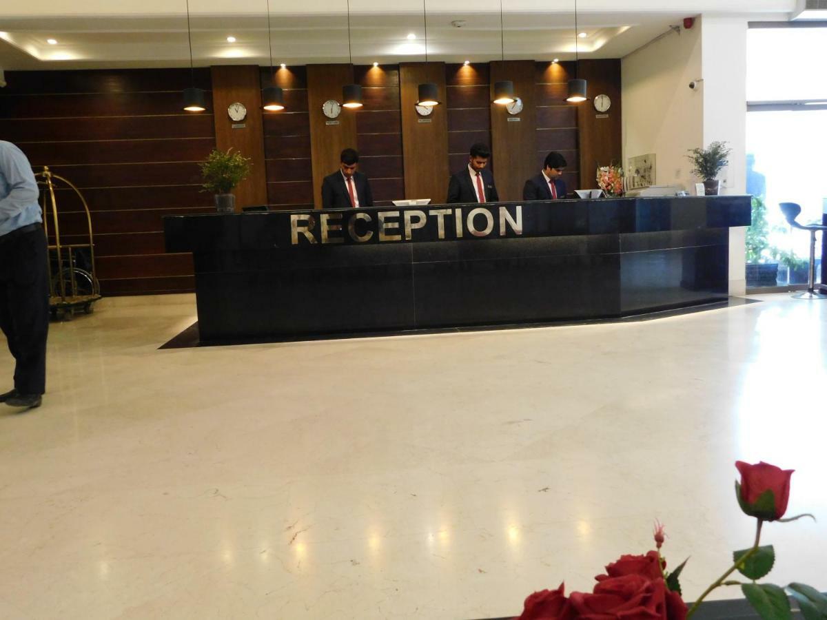 Hotel Hillview Islamabad Exterior photo